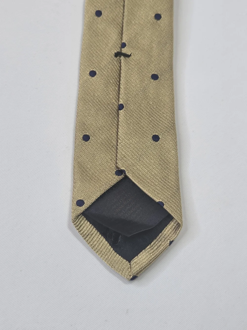 Brooks Brothers Mens 100% Silk Gold Tie With Navy Blue Polka Dots 3.5